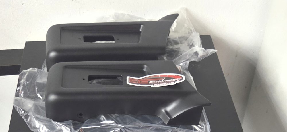 ESQUINERO BUMPER TRASERO RH OEM